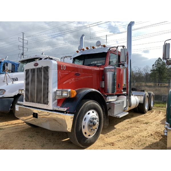 2005 PETERBILT 389 Day Cab Truck