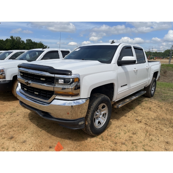 2018 CHEVROLET SILVERADO Pickup Truck