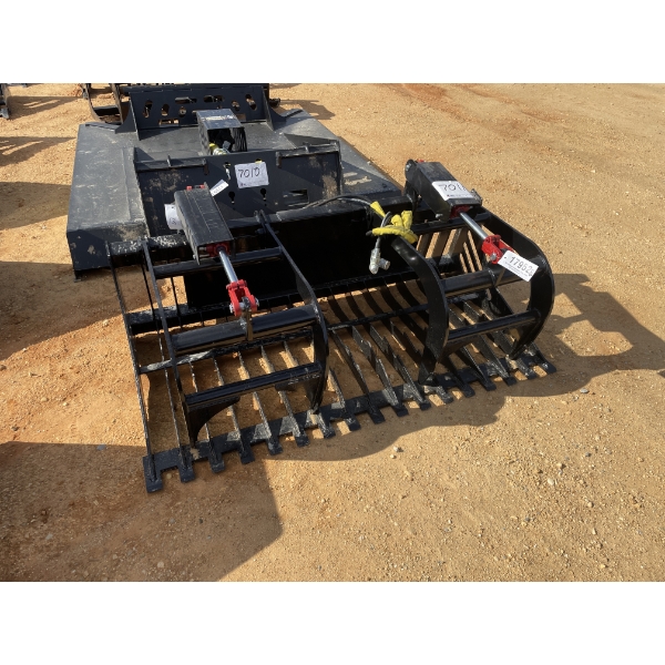 68" SKELETON GRAPPLE
