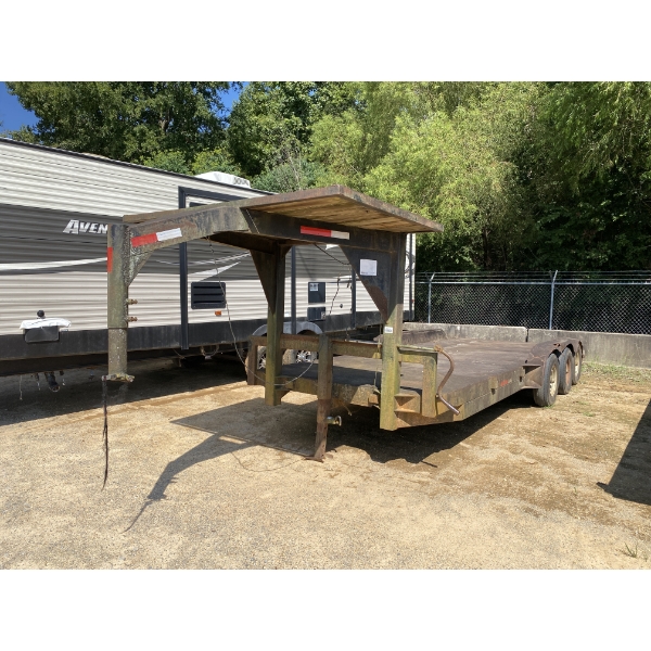 2000   Gooseneck Trailer