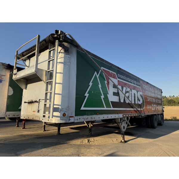 2006 MAC  Chip Trailer