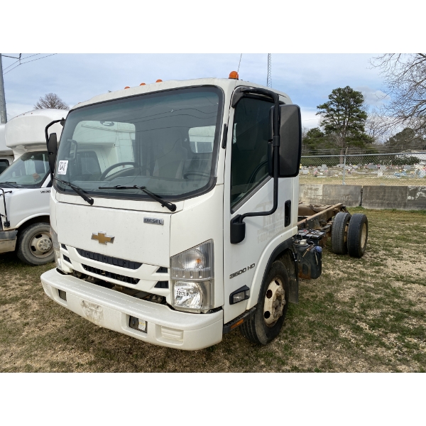 2016 CHEVROLET 3500 HD CAB-OVER Cab and Chassis Truck