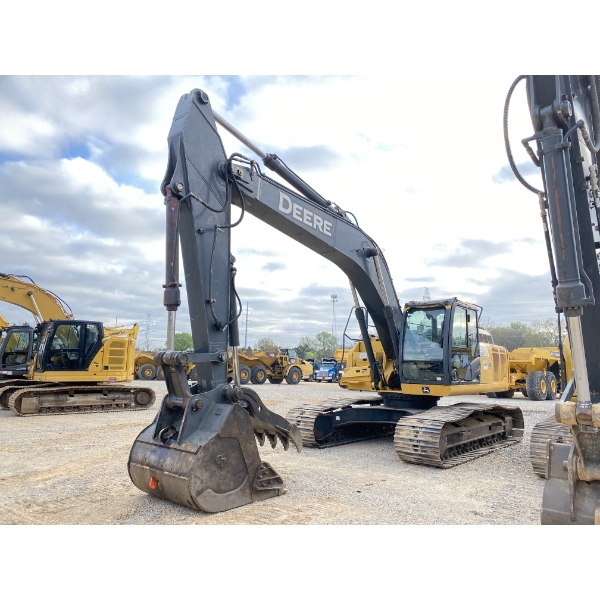 2014 JOHN DEERE 250G LC Excavator