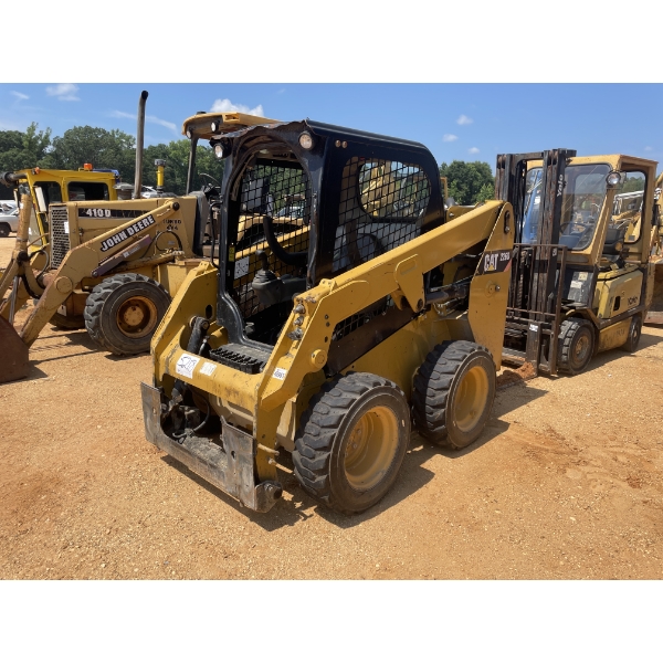 2019 CAT 226D Skid Steer Loader - Wheel