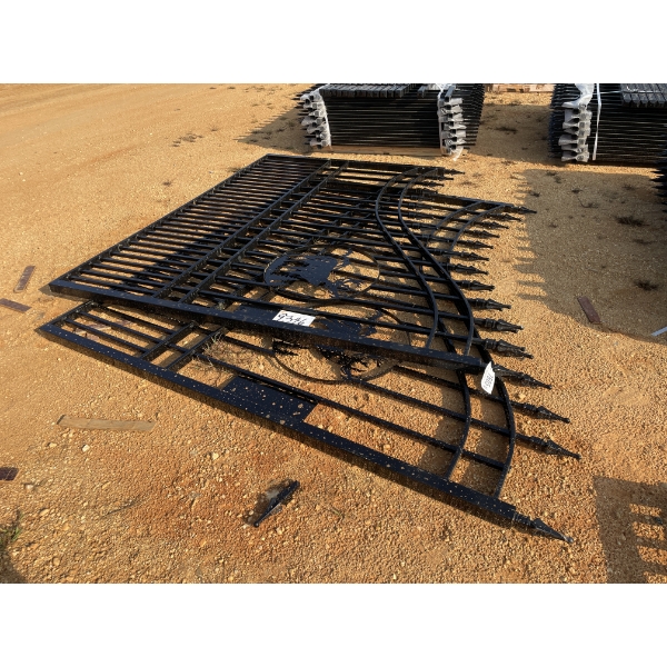 16' DEER SCENE BI-PARTING GATE