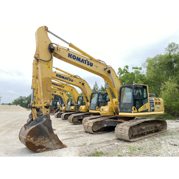 2019 KOMATSU PC240LC-11 Excavator