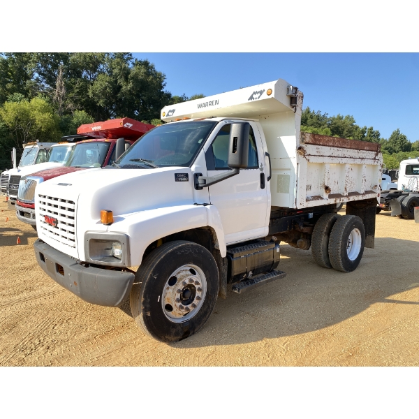 2005 GMC 7500 Dump Truck