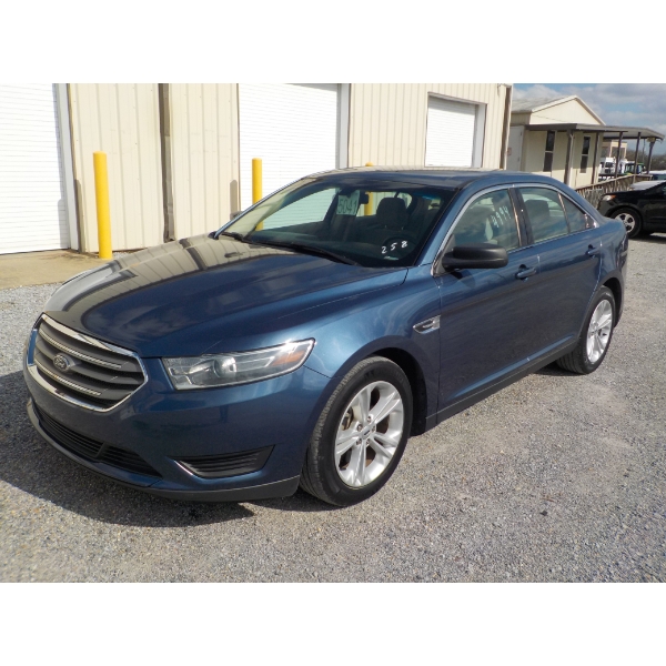 2018 FORD TAURUS Automobile