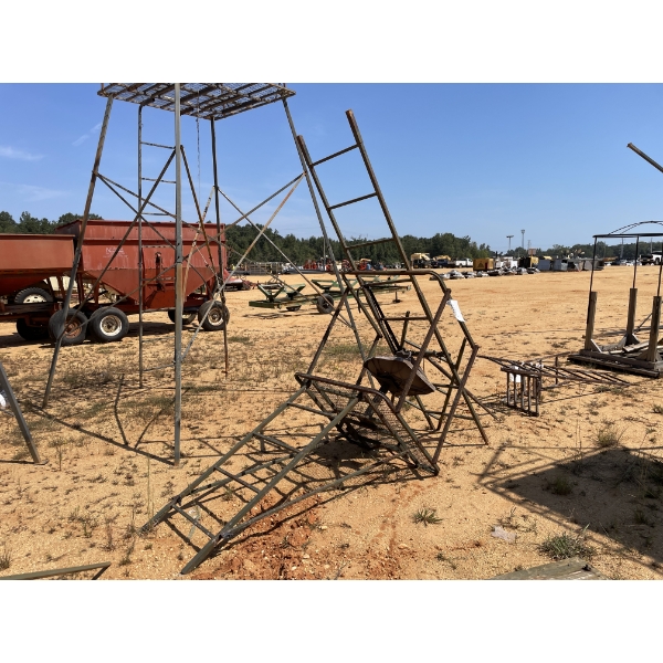 LADDER DEER STAND, APPROX 12'