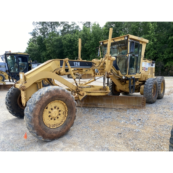 1998 CAT 12H Motor Grader