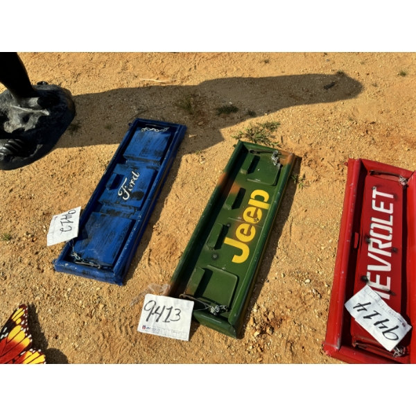 JEEP TAILGATE METAL ART