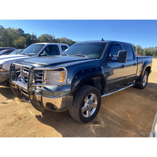 2010 GMC SIERRA 2500 HD Z71 Pickup Truck