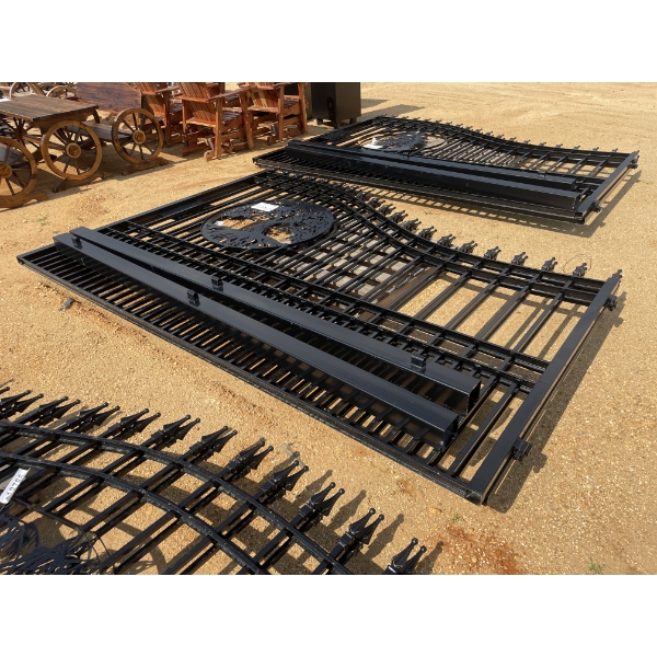 BI PARTING GATE, 20', TWO POST, TREE LIVE SCENE