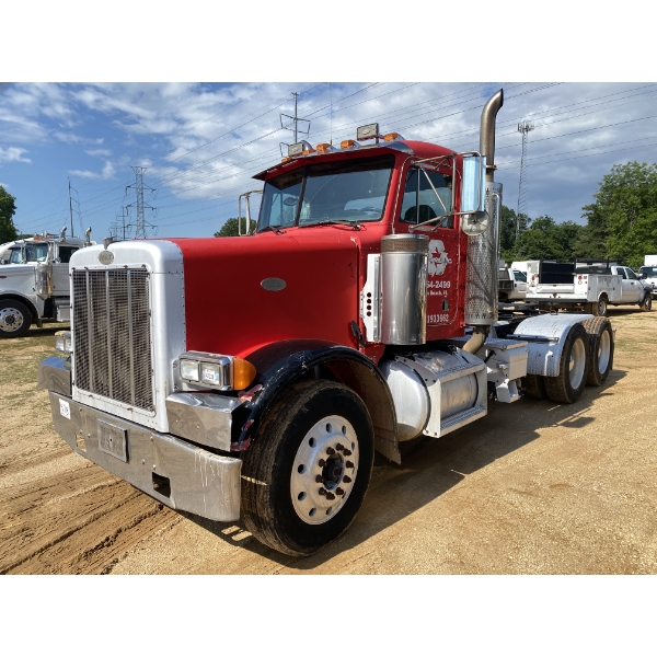 1999 PETERBILT 378 Day Cab Truck