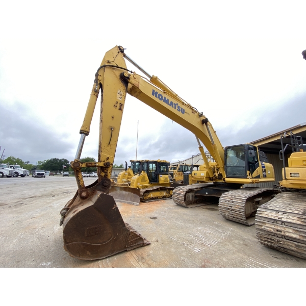 2020 KOMATSU PC490LC-11 Excavator