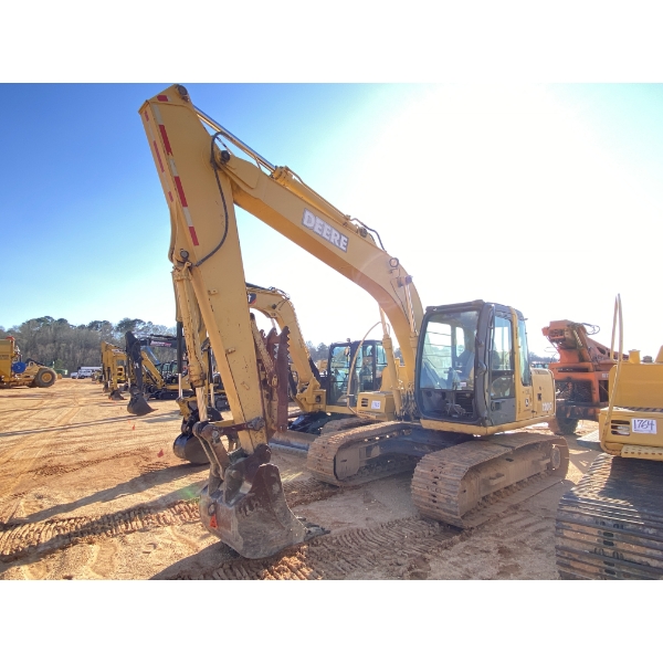 2004 JOHN DEERE 120C Excavator