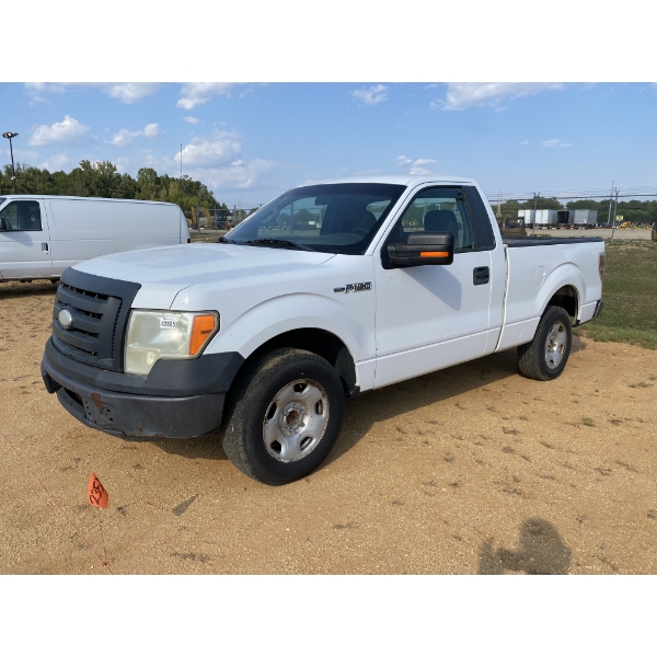 2009 FORD F150 XL Pickup Truck