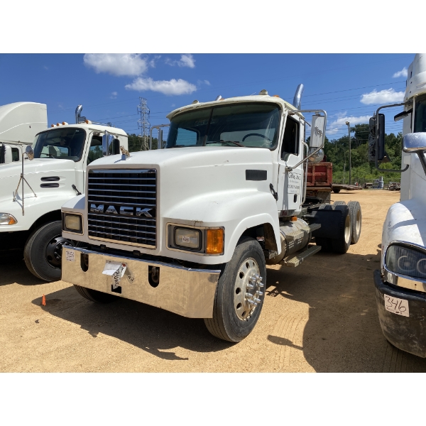 2006 MACK CHN613 Day Cab Truck