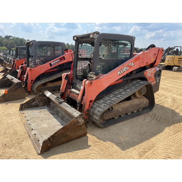 KUBOTA SVL95-2S Skid Steer Loader - Crawler
