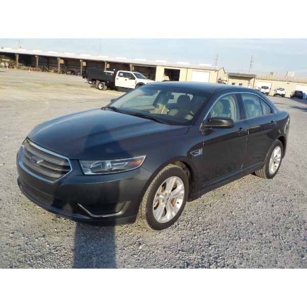 2018 FORD TAURUS Automobile