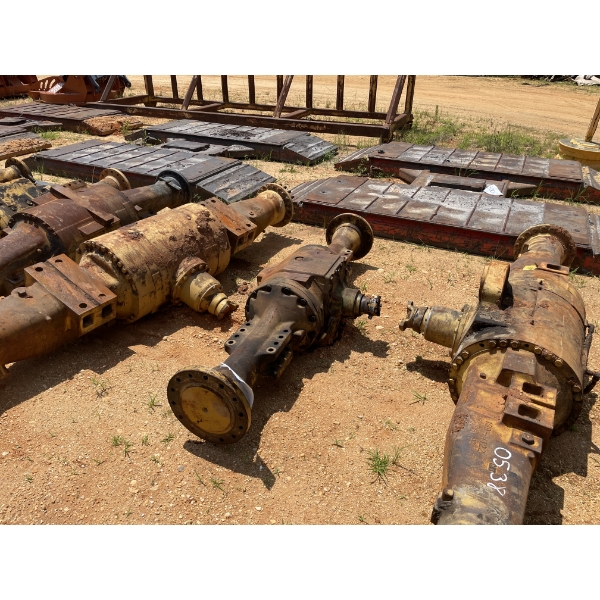 DRIVE AXLE