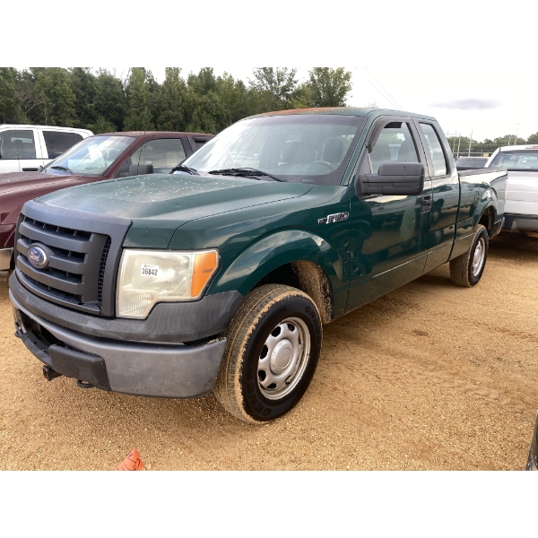 2010 FORD F150 XL Pickup Truck