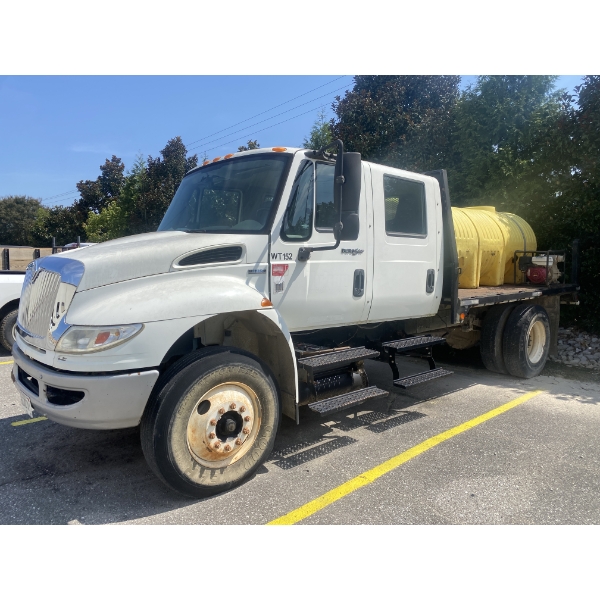 2009 INTERNATIONAL DURASTAR 4400 Water Truck