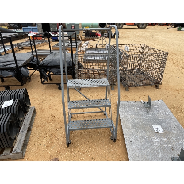 SAFETY STEP, 30" X 26" W