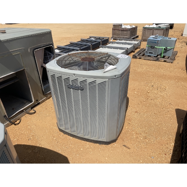 2010 TRANE XB13 AC UNIT
