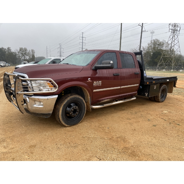 2013 RAM 3500 Flatbed Truck