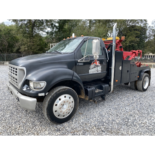 2000 FORD F650 XL Wrecker