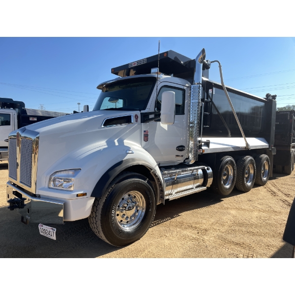 2023 KENWORTH T880 Dump Truck