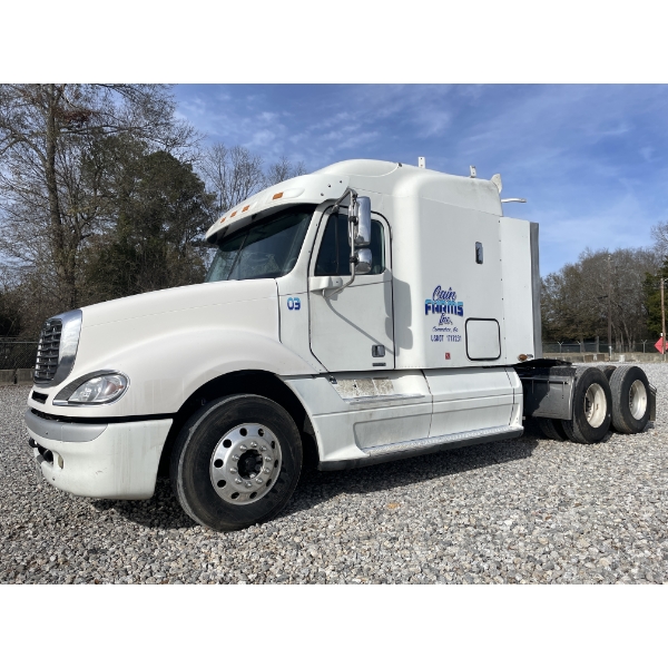 2007 FREIGHTLINER COLUMBIA Sleeper Truck