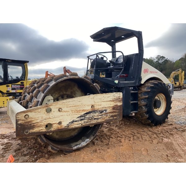 2006 INGERSOLL RAND SD-105F Roller