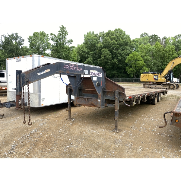J&S WELDING  Gooseneck Trailer
