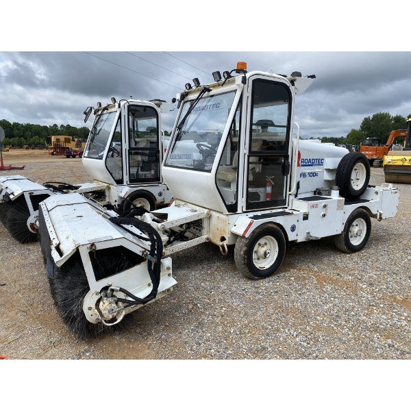 2018 ROADTEC FB100E Broom