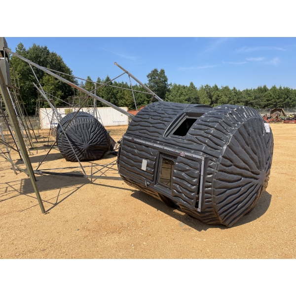 REAL BARK ENCLOSED DEER BLIND, 16'