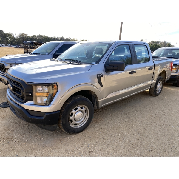 2023 FORD F150 XL Pickup Truck