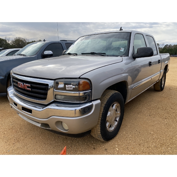 2006 GMC SIERRA Z71 Pickup Truck