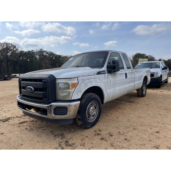 2013 FORD F250 XL Pickup Truck