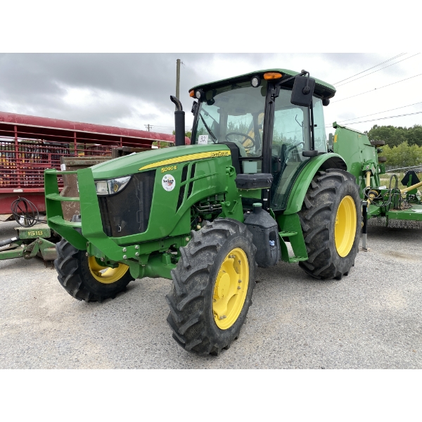2019 JOHN DEERE 5090E Farm Tractor