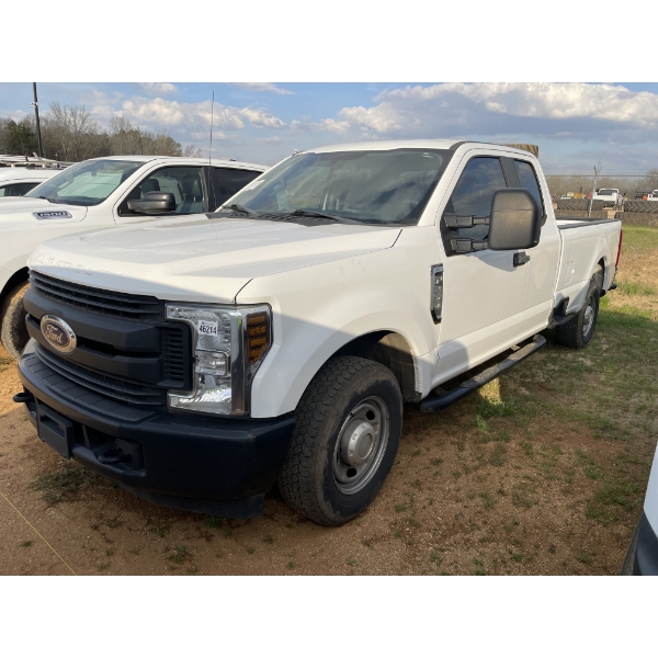 2019 FORD F250 XL Pickup Truck