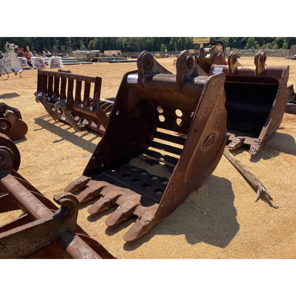 GEITH 48" CLEANOUT BUCKET