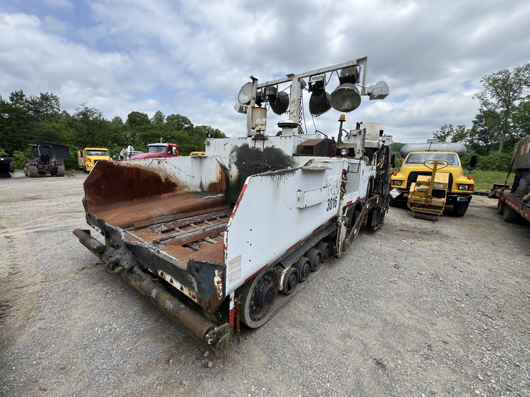 2006 ROADTEC RP195 Asphalt Paver - J.M. Wood Auction Company, Inc.
