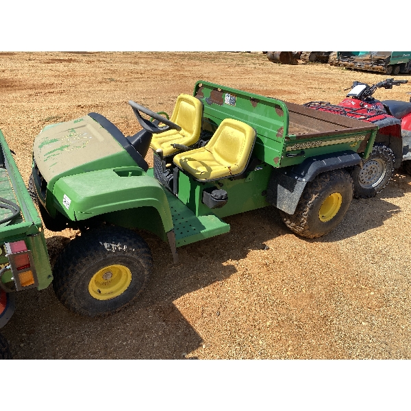 JOHN DEERE GATOR TS UTV