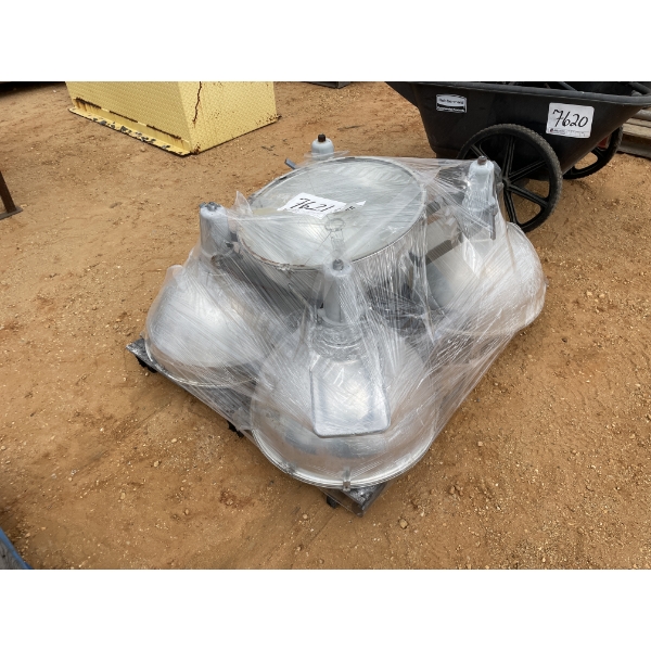 WAREHOUSE LIGHT FIXTURES