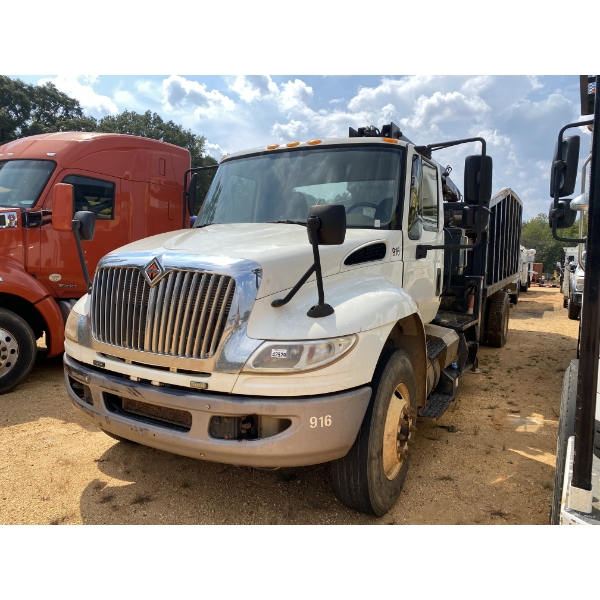 2017 INTERNATIONAL 4400 Grapple Truck