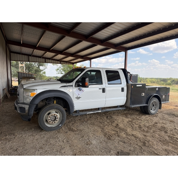 2014 FORD F450 XLT Flatbed Truck