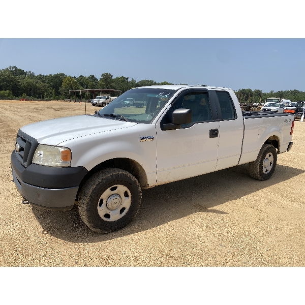 2007 FORD F150 XL Pickup Truck