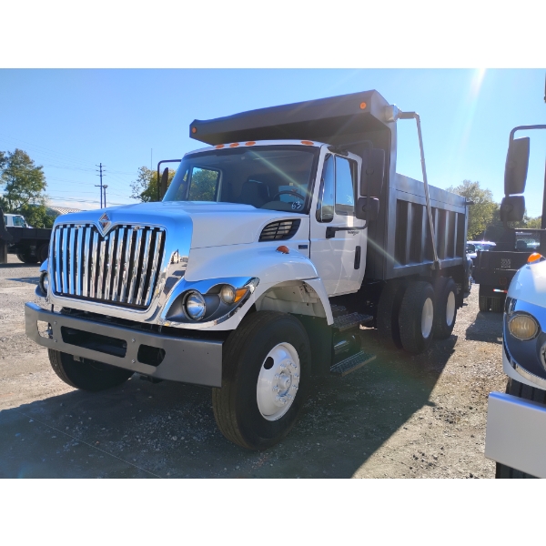 2012 INTERNATIONAL WORKSTAR 7400 Dump Truck